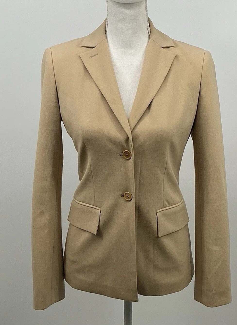 BCBG MaxAzria Beige Suit Jacket Blazer Women’s Size 0 Quiet Luxury